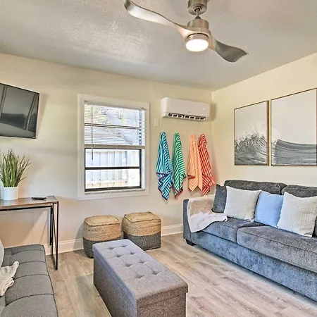 Ideally Located Madeira Beach Condo With Patio!